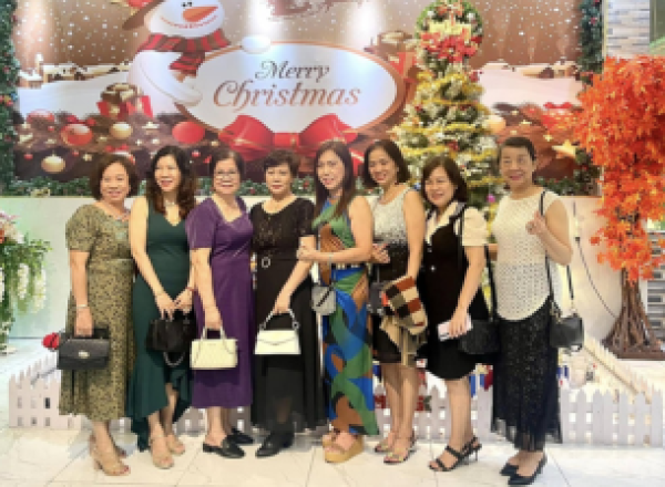 Đặt tiệc sinh nhật 